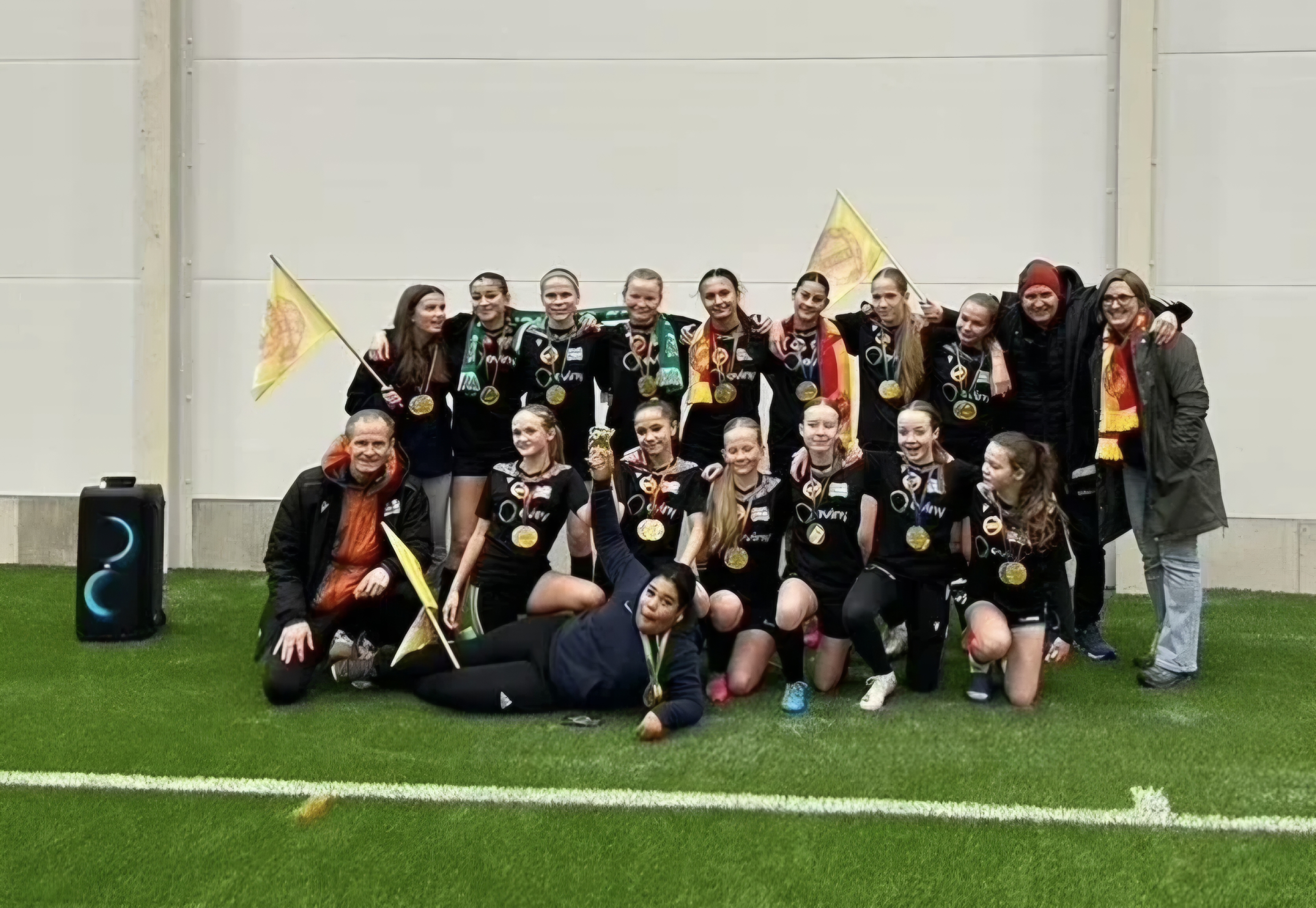 Frøya/Lyngbø jentene til Norway Cup en opplevelse for livet