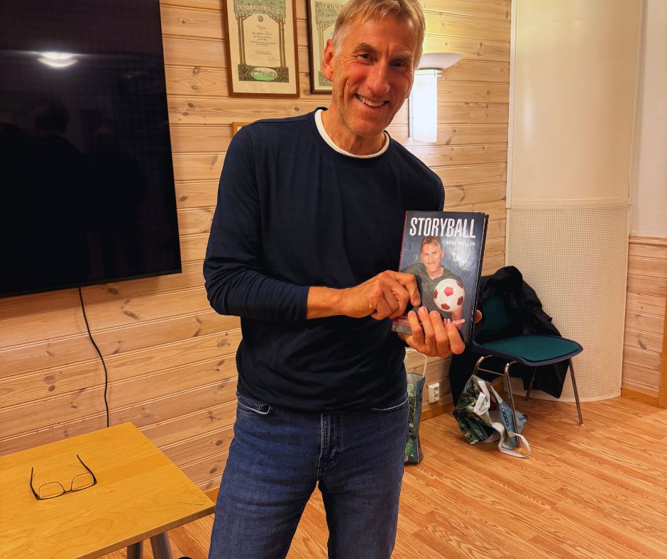 Arne Møller We are the Champions - My friends