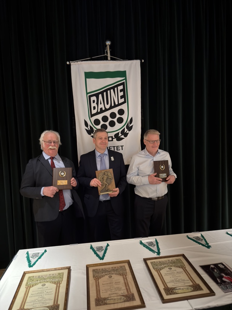 Image for Nye æresmedlemmer og utdeling av plaketten