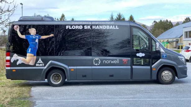 FSKH klubbuss høgre side IMG_4570