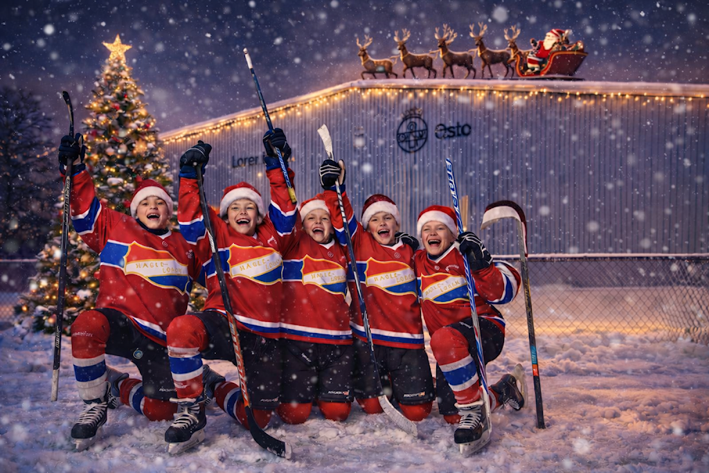 Snart er det juleferie, og vi ønsker å benytte anledningen til å takke alle spillere, foreldre, trenere, frivillige og samarbeidspartnere for innsatsen så langt denne sesongen. Det har vært en innholdsrik høst – med både sportslige høydepunkter, viktig utviklingsarbeid og noen krevende rammebetingelser.