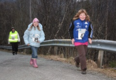 Fin forhold for Selma, Emilie, Elin og alle andre under siste løp i karusellen.