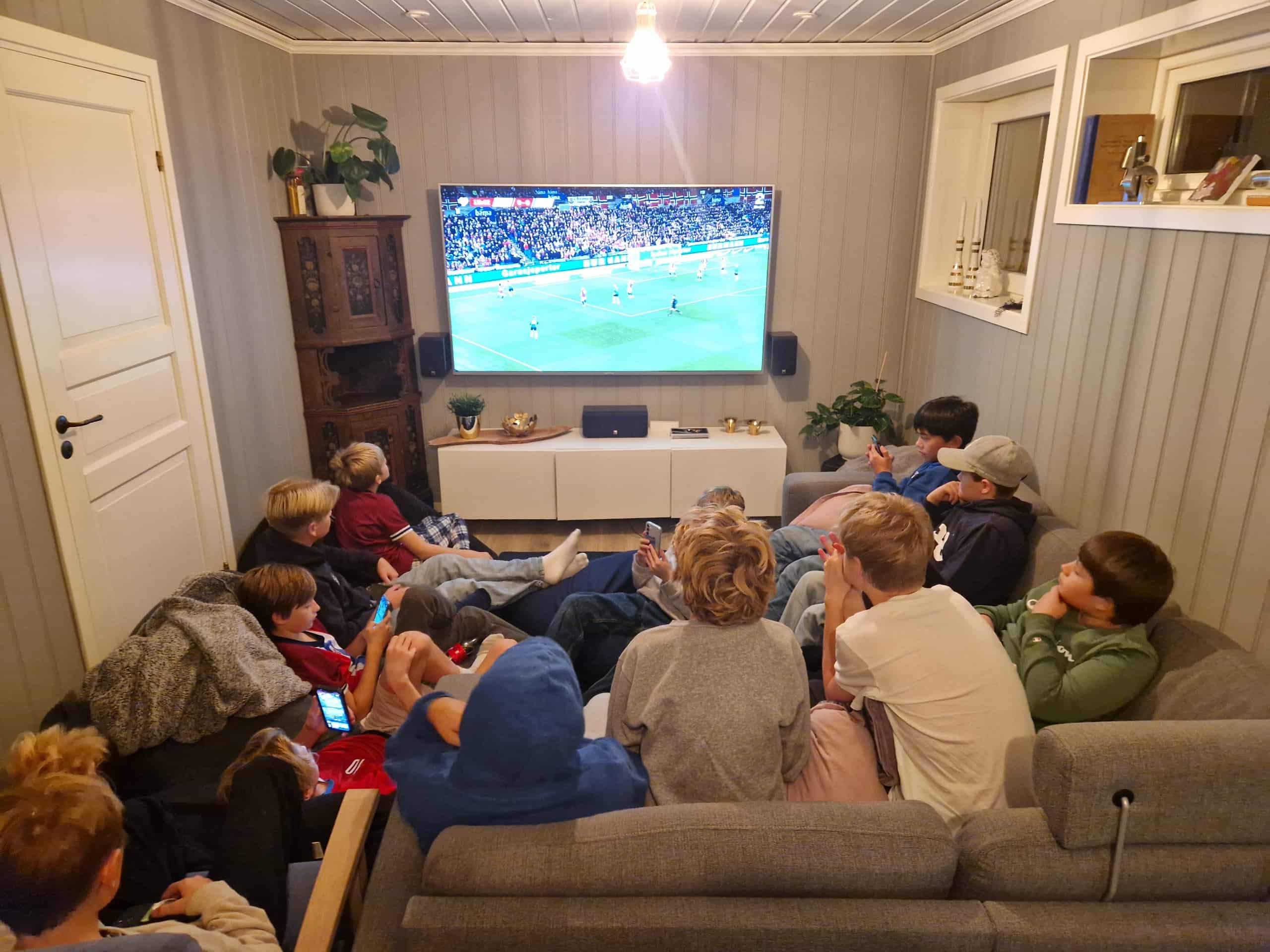 Landskampkveld gutter 12⚽