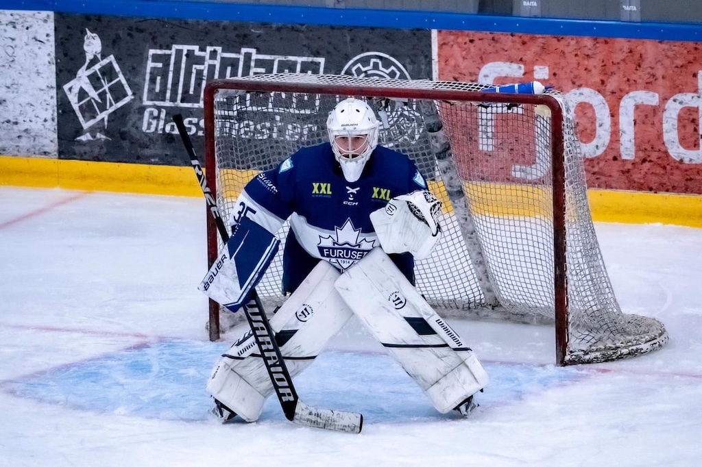 Image for Klar for 14 uker i KIK – "Gleder meg til å bidra på og utenfor isen!"