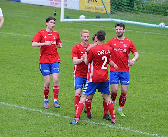 Senior fotball