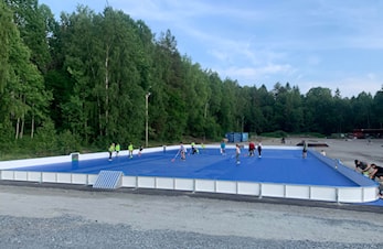 Multisportbane på plass