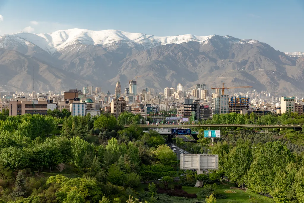 Norge må fordømme den folkerettsstridige angrepskrigen mot Iran