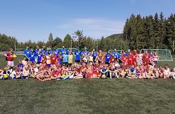Påmelding til sommerens fotballskole i Gaupen.