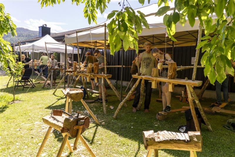 Svarvestol på Sløydfest