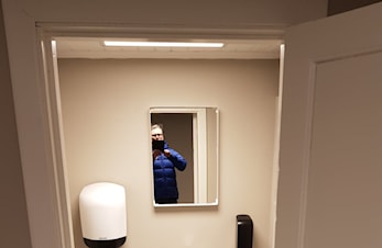 Hamar Skiklubb mottar gave fra Sparebankstiftelsen Hedmark - oppussing kjeller Gubbestua