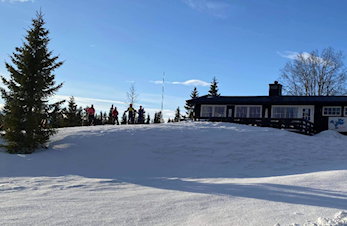 Paraidrett - allsidig aktivitetstilbud på barmark og ski for barn og ungdom med funksjonsnedsettelse