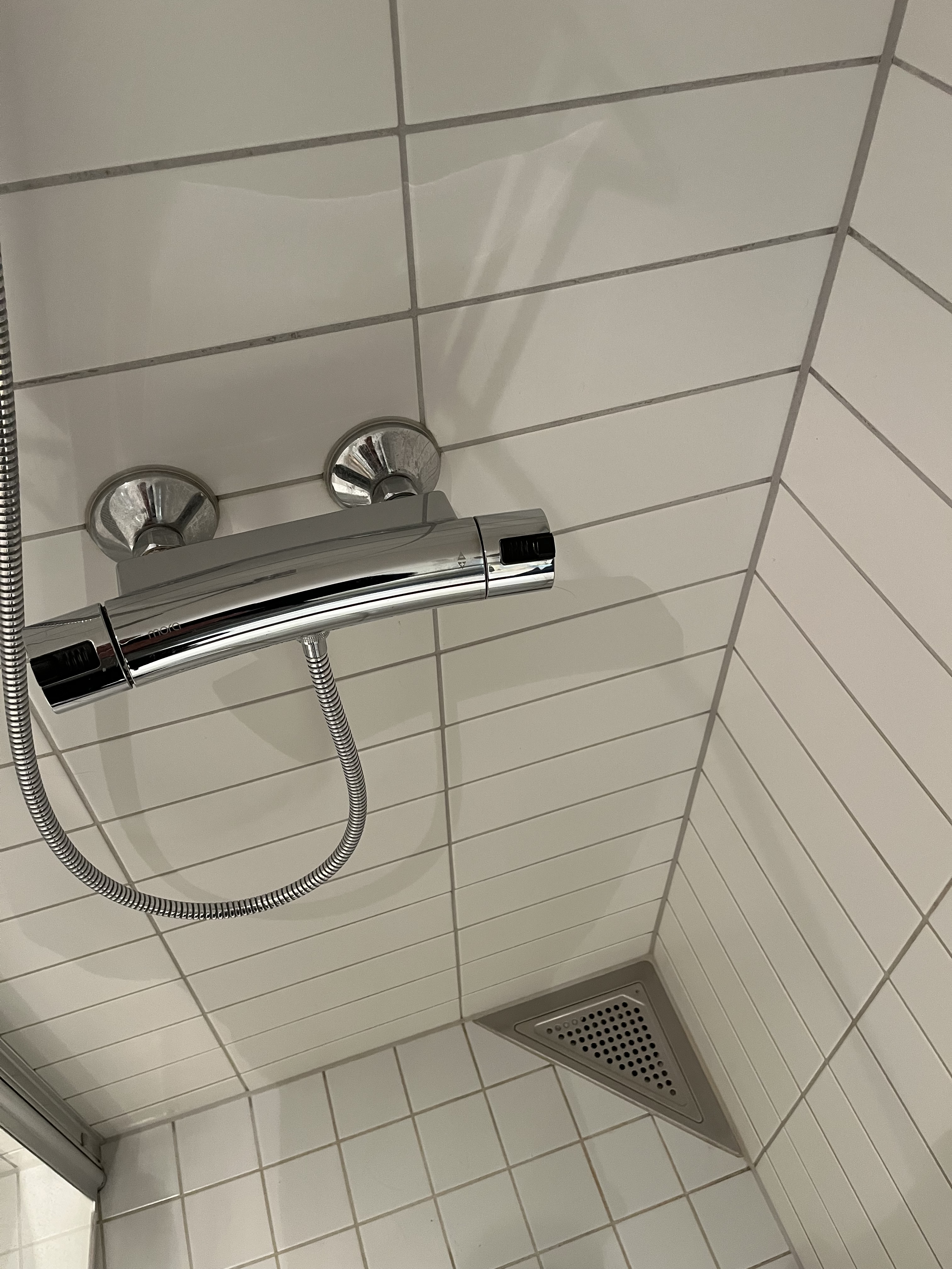 PÅMINNELSE! Vedlikeholdsspyling og TV kontroll av rør i alle leiligheter 27-31 Oktober