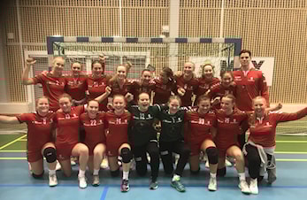 Jenter 2002 er vinnere av sin avdeling i Bringserien!