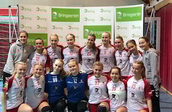 Hederlig plassering i Bring-serien for Jenter 2002!