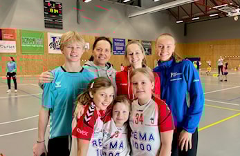 Håndballfest i Ullern flerbrukshall i dag for våre yngste spillere!