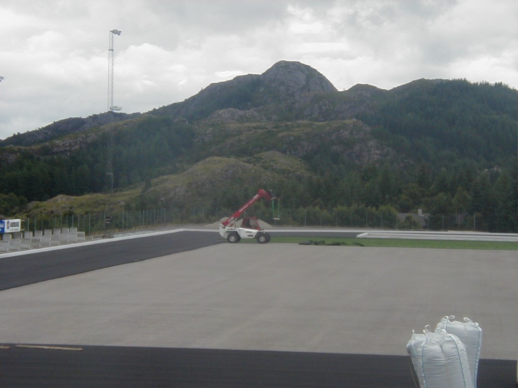 Bygging av Skogsvåg Stadion