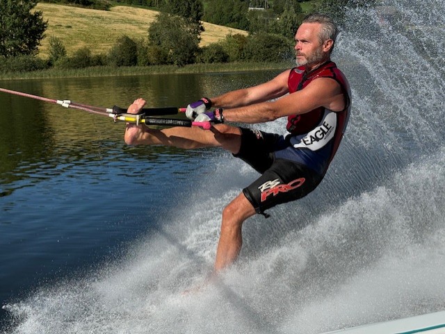 Barfot seniorsamling på Stavsjøen 17. august
