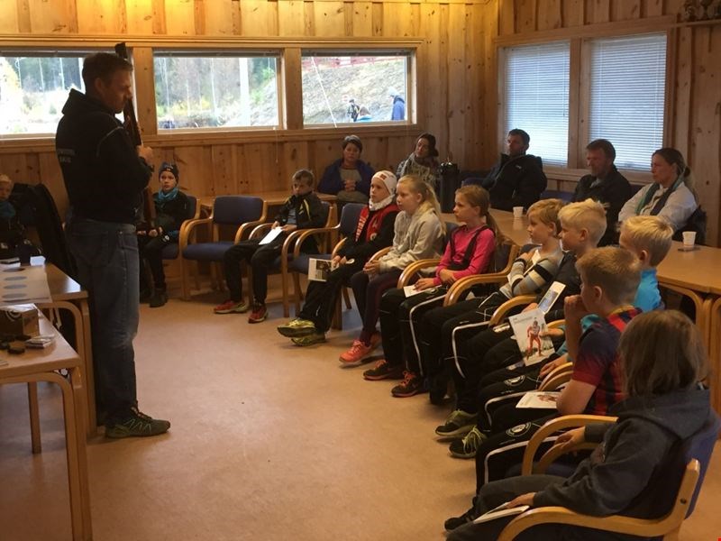 Bilder fra skiskytterskolen