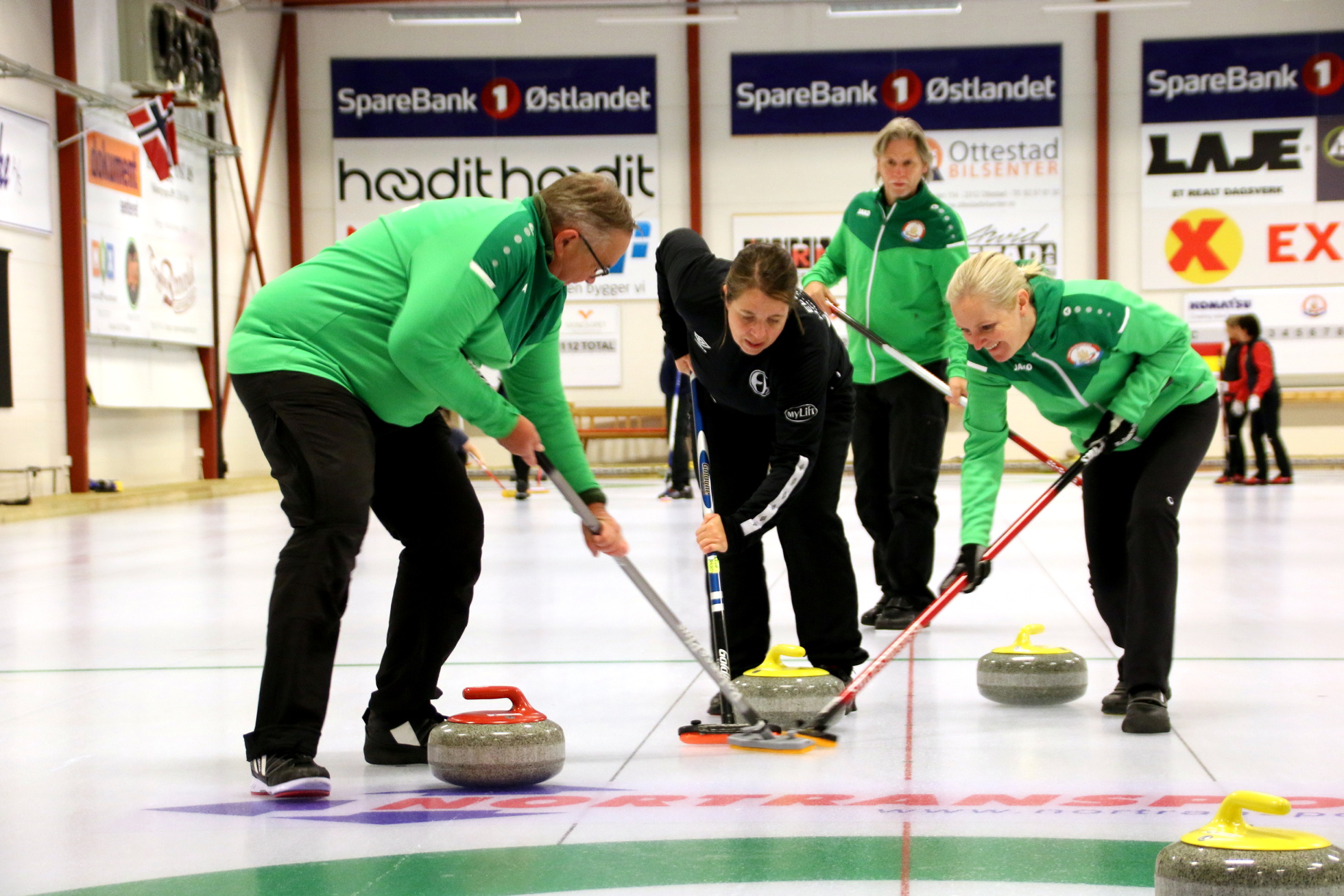 Se bilder fra Komatsu Mixed Cup 2023