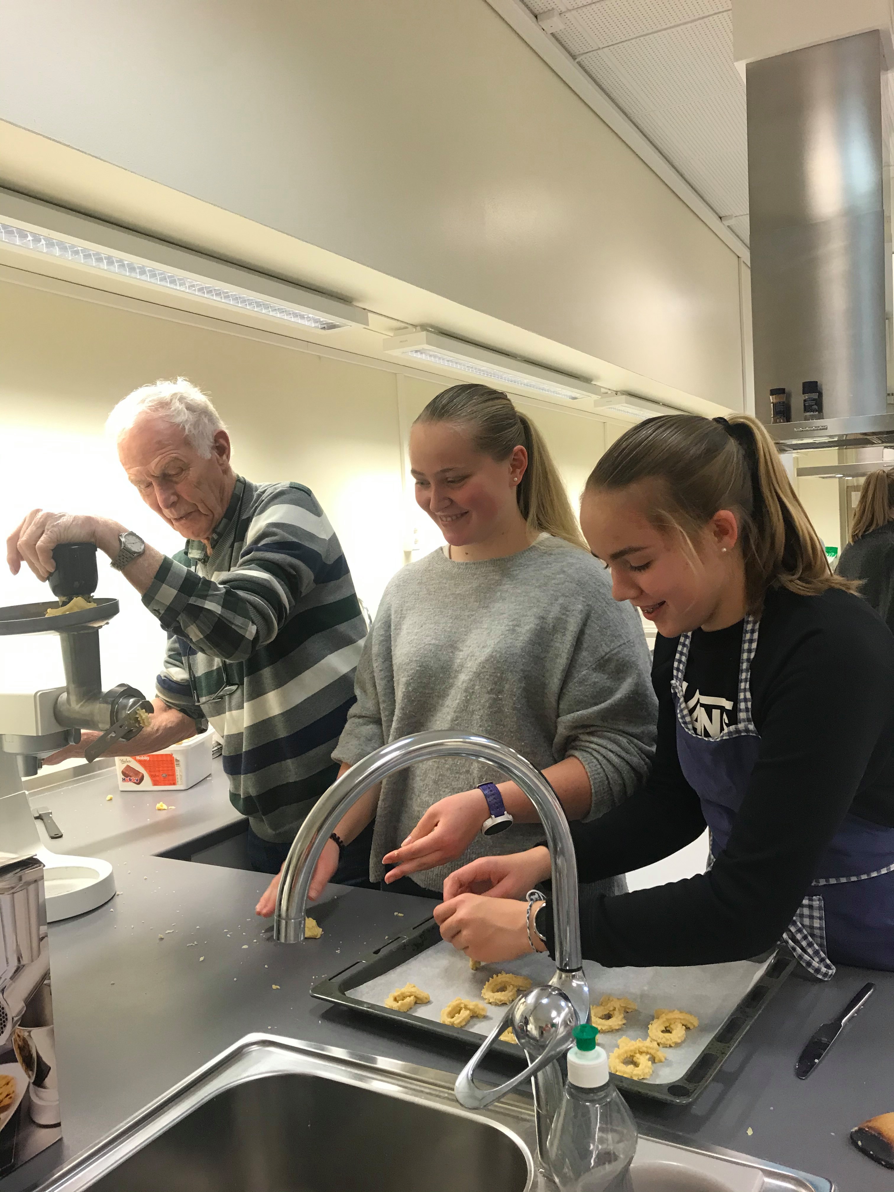 2019.11.22 Julekakebaking