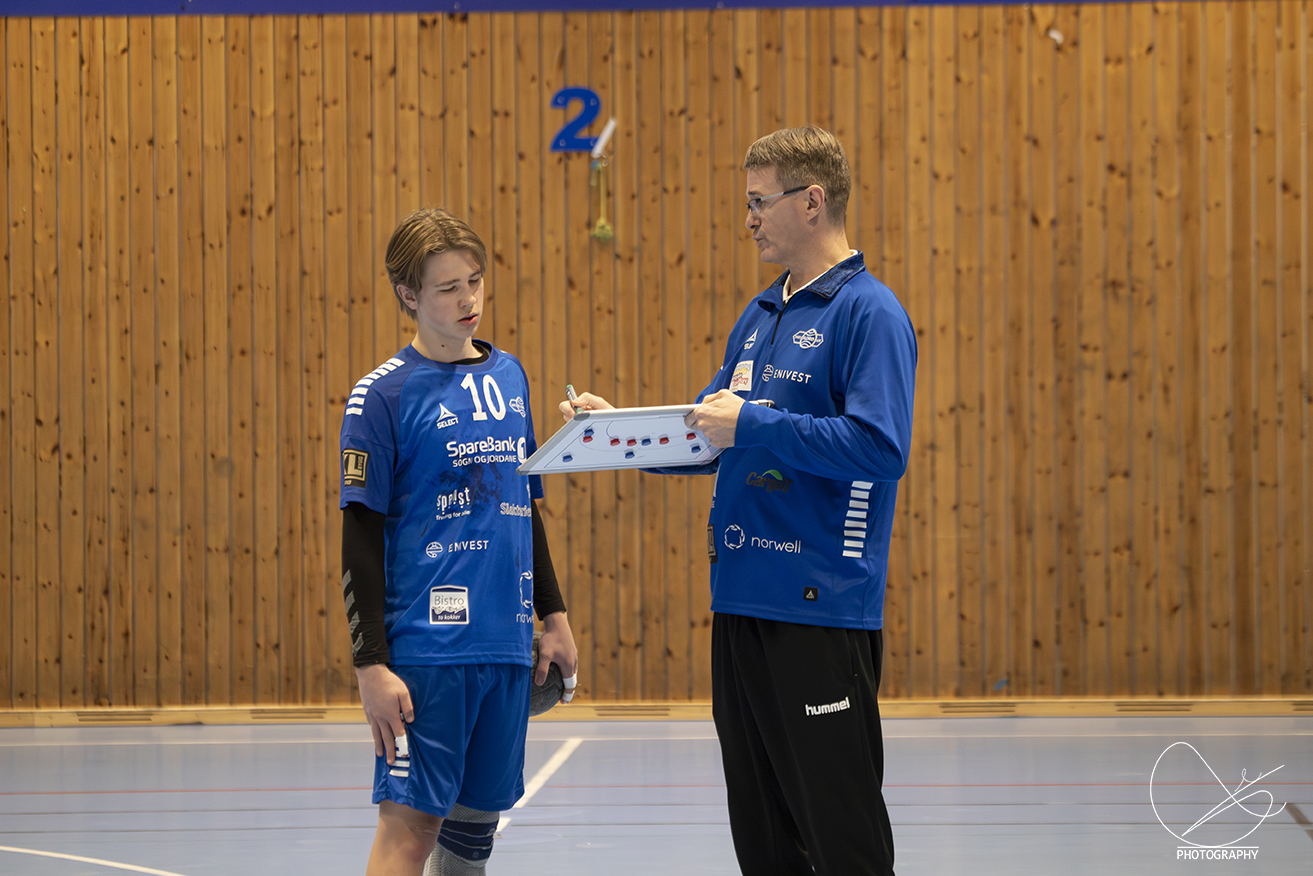 2025-11-16 4 divisjon herrer Florø - Juristforeningen 35-25