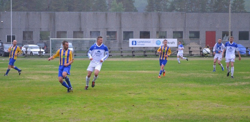 Storkamp mot Bøfjord i serieåpningen