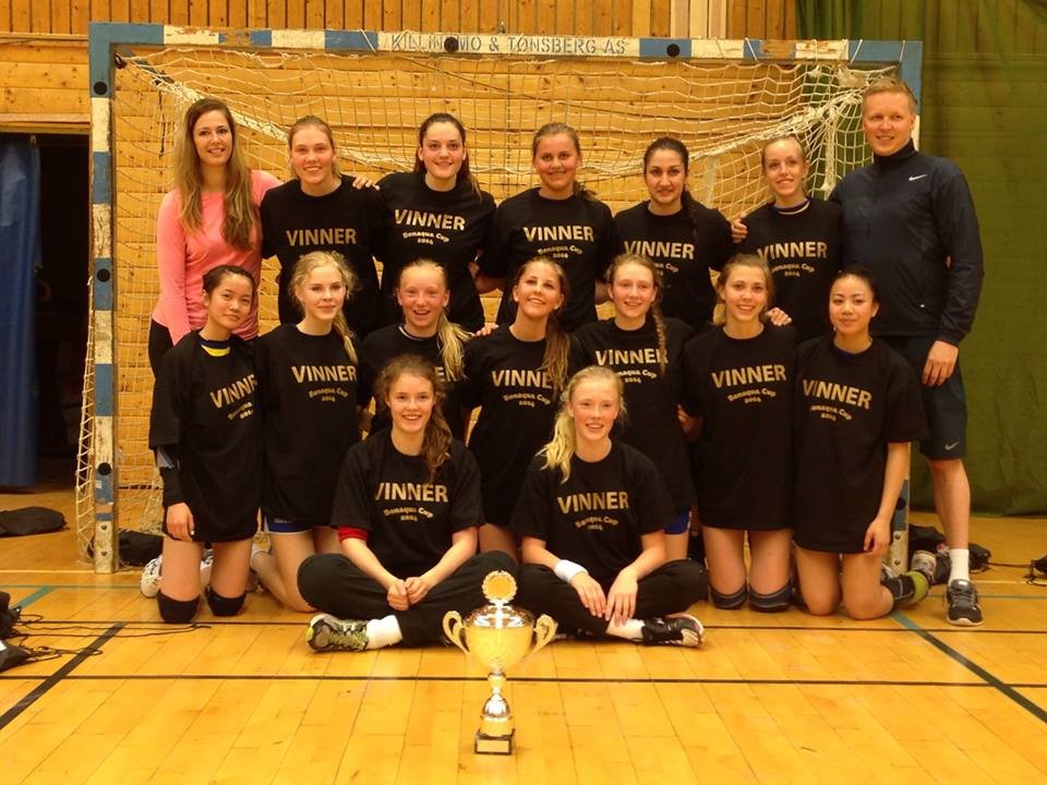 Jenter 98 vant Bonaqua cup 2014