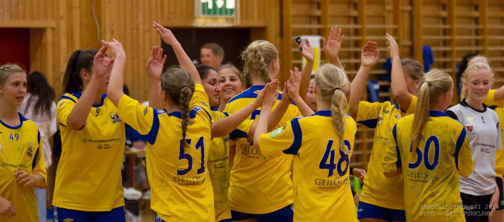 Seier i Håndballcupen Ski 2014