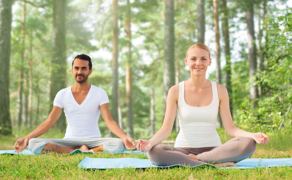 Stress ned med yoga og mindfulness