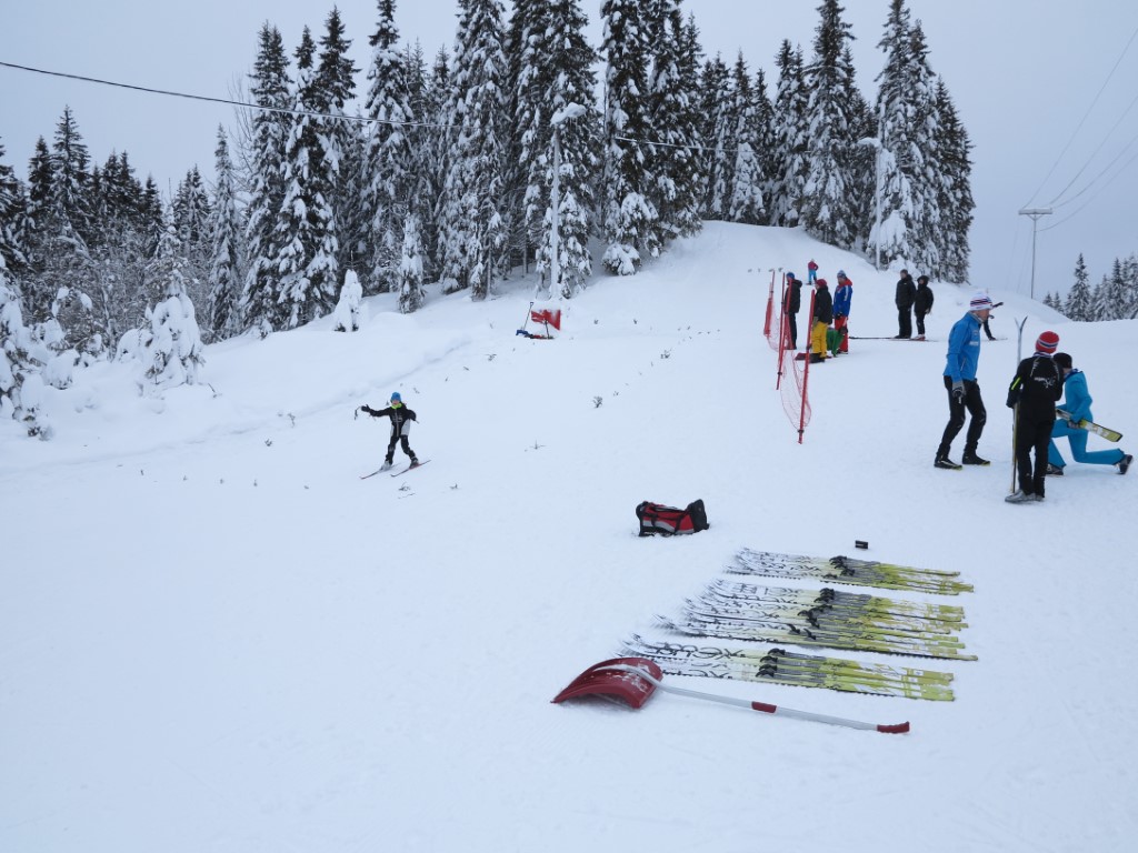 Hoppski og annet hopputstyr