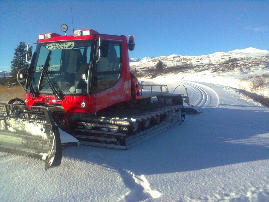 Fine skiforhold i fjellet. Ved Hellebu.