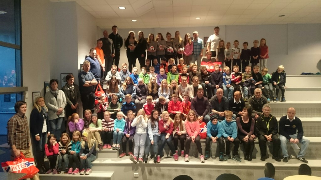 Vellykket sesongkickoff - med masse folk og god stemning !