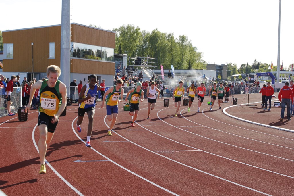 Godkjent sesongåpning på 800 m av Tor Alfred Bredesen på Hamar