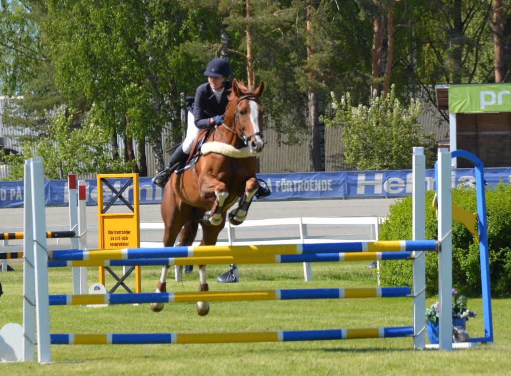 Ida og Cadeau - 1.20m debut i Karlstad