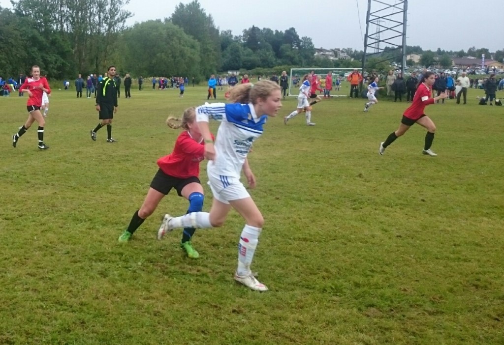 Sterke resultater på første spilledag