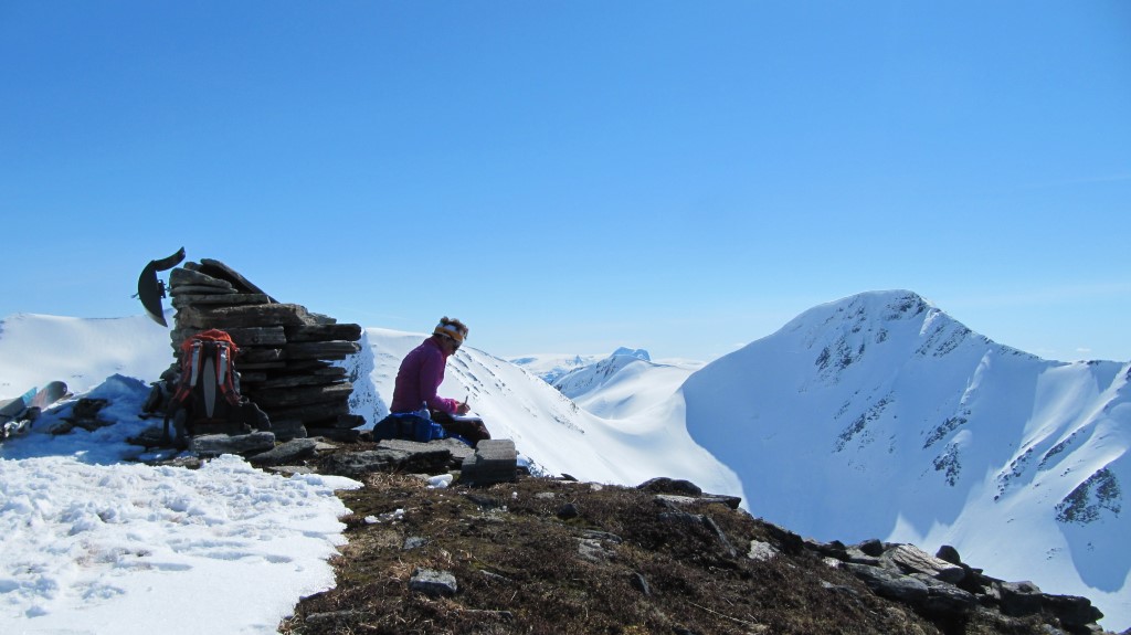 Skade på varden på Sandfjelltua