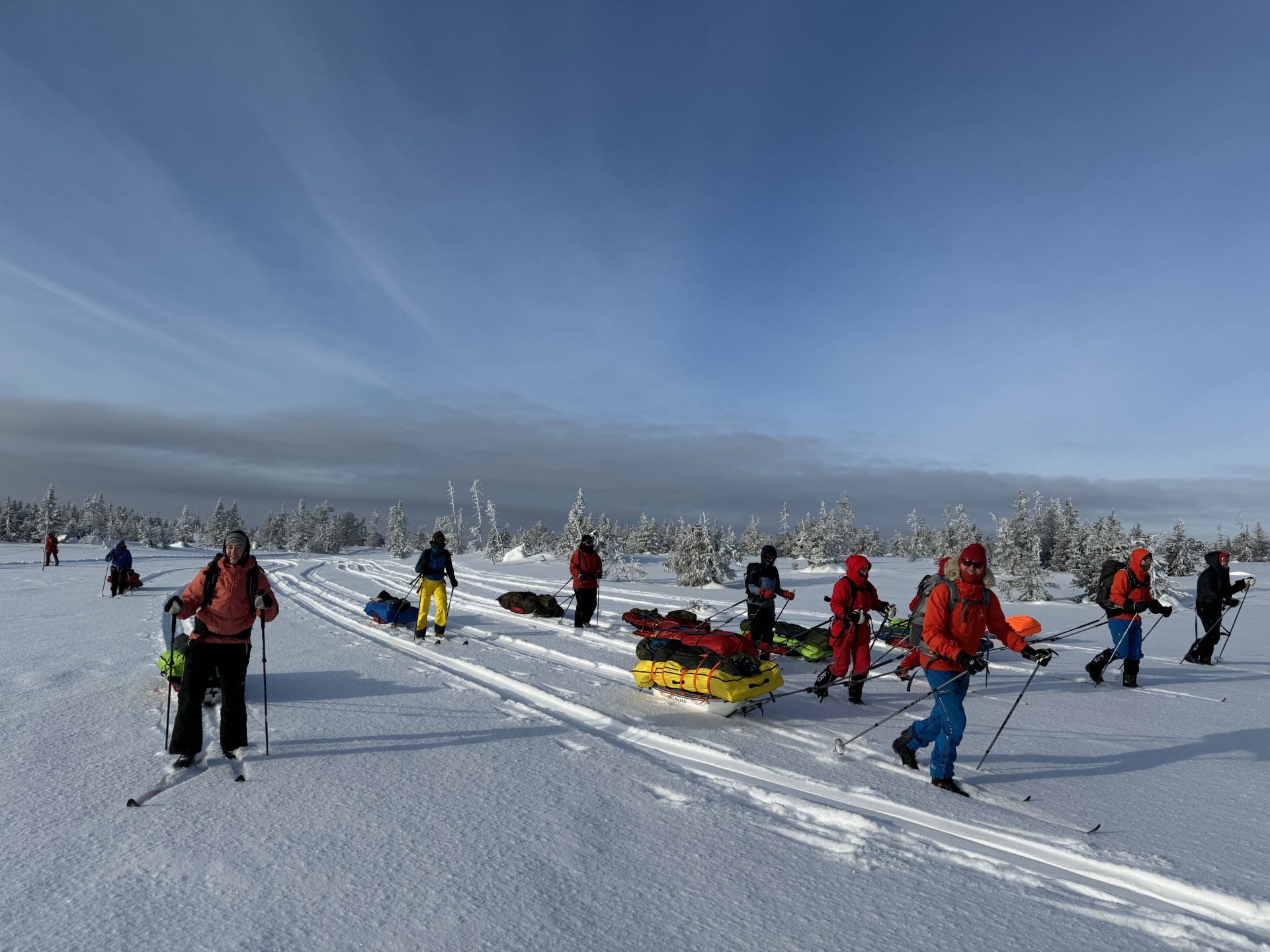 Vintertur med fjellski og pulk