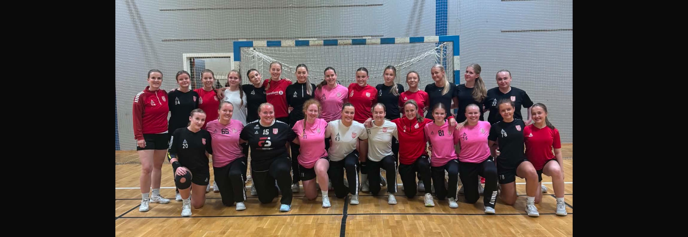 HJEMMEKAMP MALVIKHALLEN 3. DIV. KVINNER LØRDAG 19. SEPT. KL. 19:00 VIKHAMMER - AKSLA 2