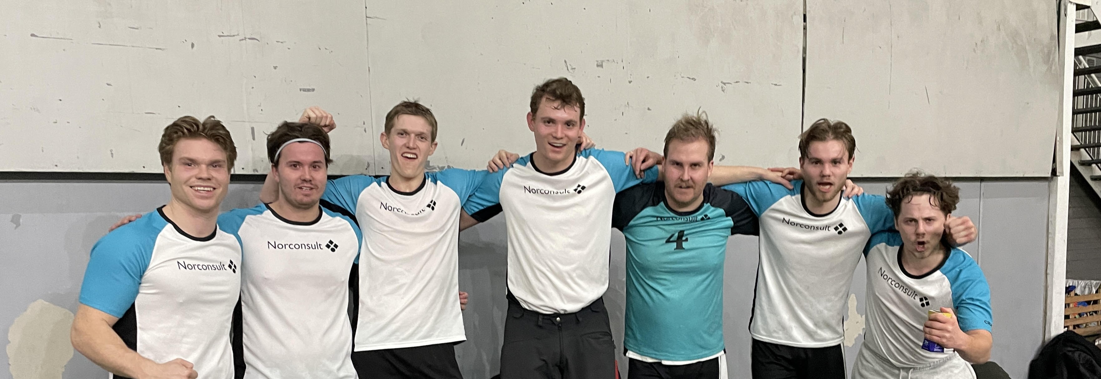 Fotballkamp mot Telia
