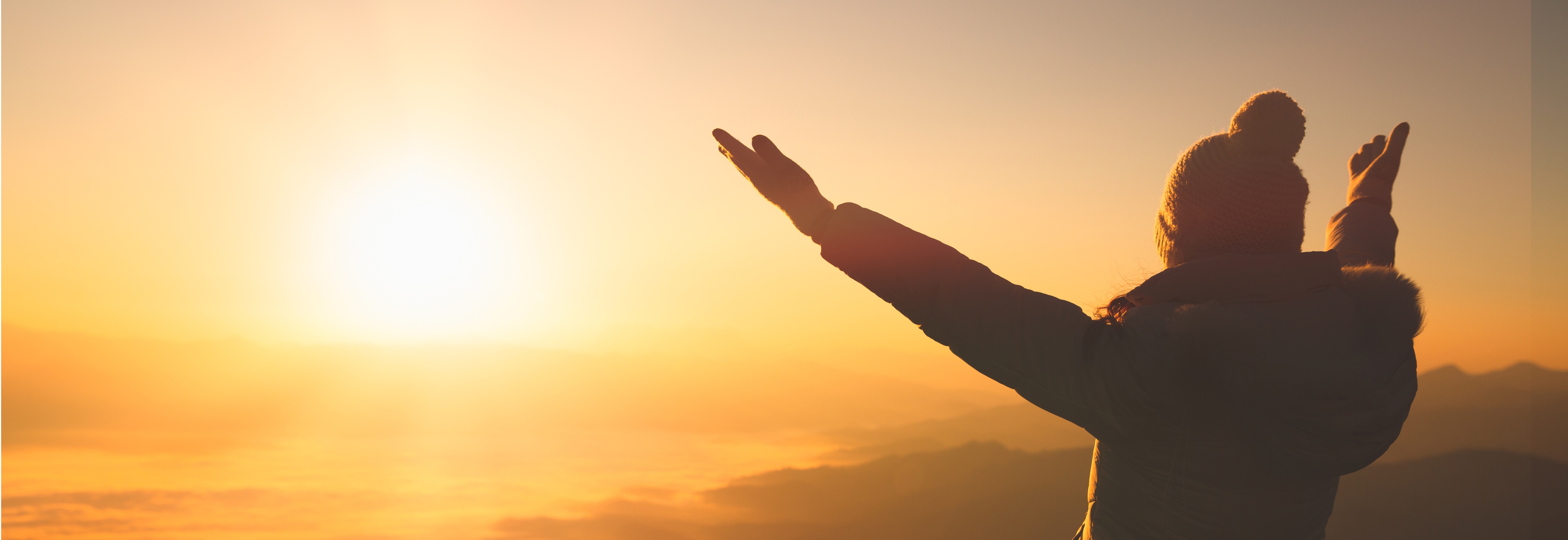 Velkommen til feiring av Vintersolverv med lysvandring langs Akerselva og solsnukonsert med Marius Løkse.