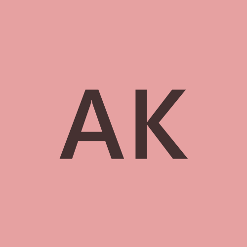 ALEXANDER THITESAK KNIVESTØEN