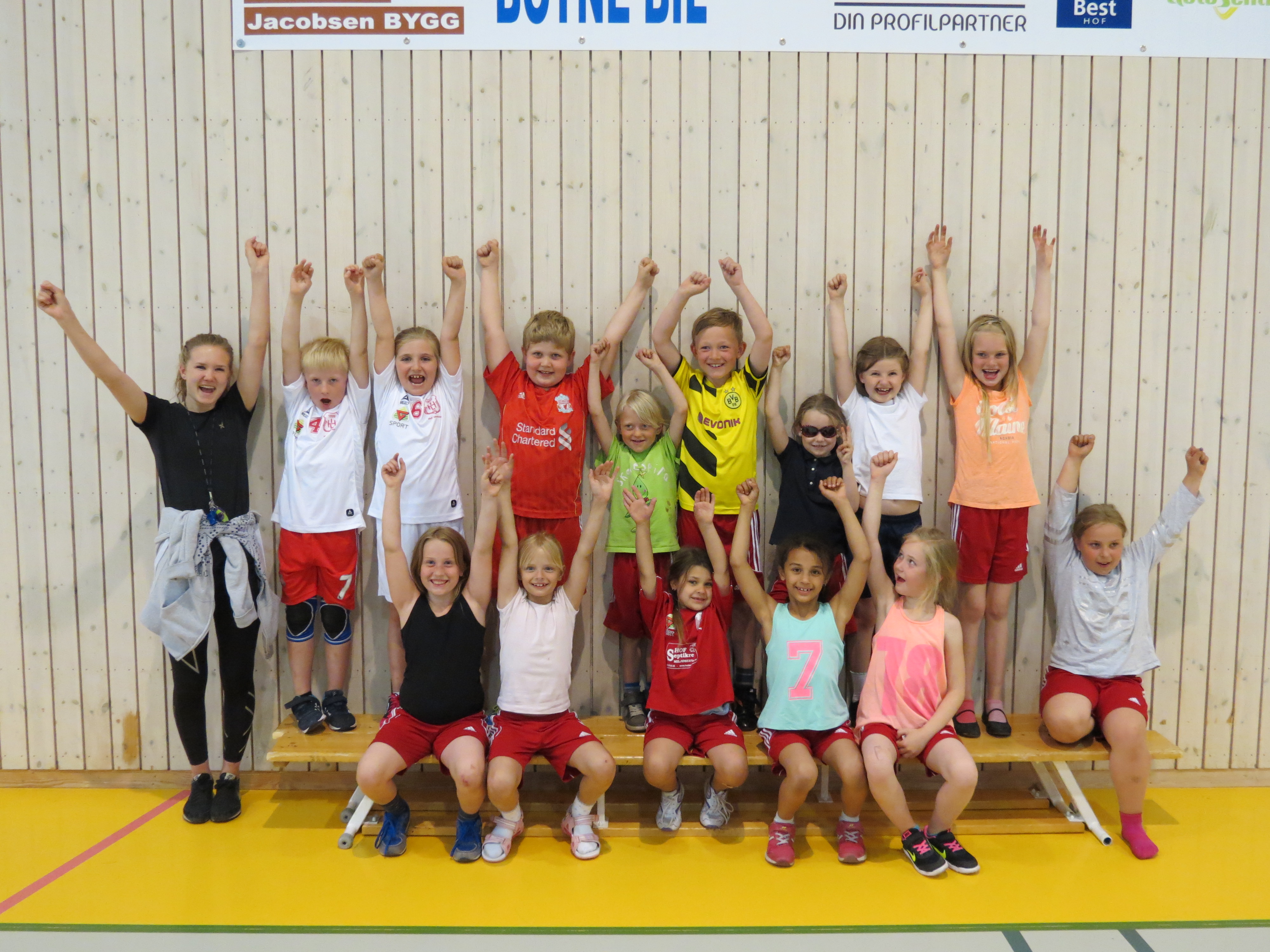 Hof IL - Jenter 12
