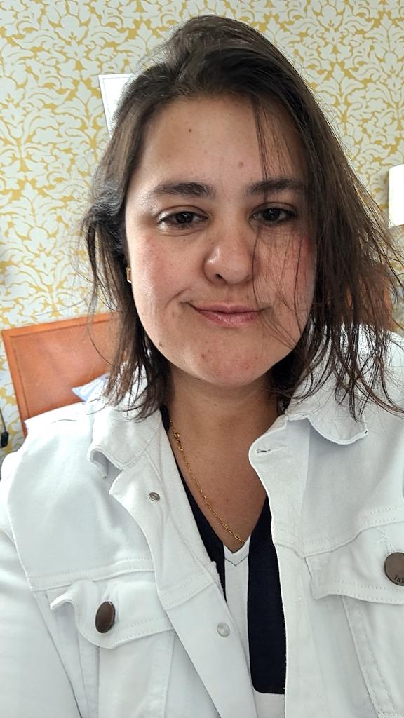Lilian Paula de Oliveira Menezes