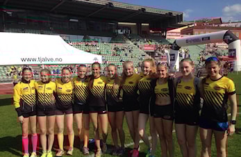 Holmenkollstafetten 2016- bronse i kvinner junior.
