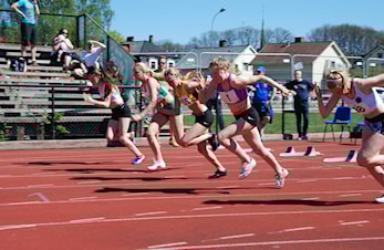 100m på 12.69 sek