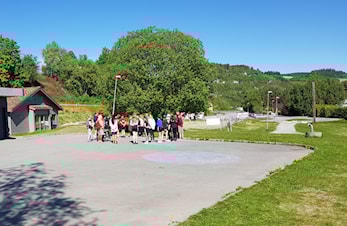 Massemønstring under Verdens o-dag i skolene i dag