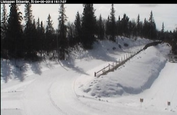 Sesongens siste skitur på Liatoppen? (4.5.16)