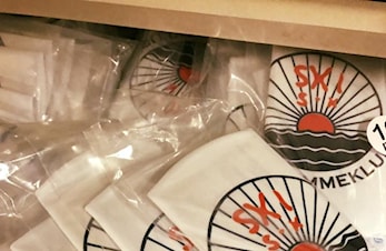 Badehetter på lager!