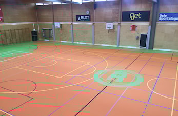 Nytt gulv i hallen på bjøråsen