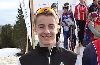 Simon Hjelmeset Kirkeeide klar for Young Star